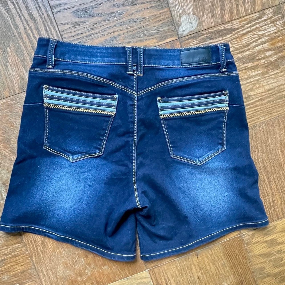 New THORN size 12 Navy blue denim mid-rise shorts with yellow stitching - Picture 6 of 7